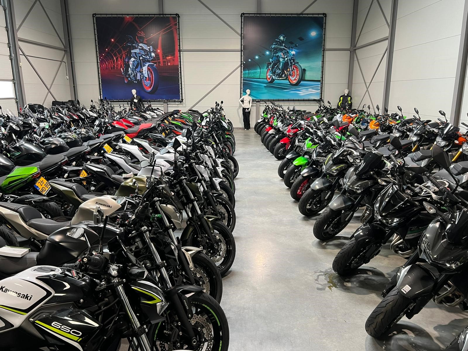 kawasaki - z900