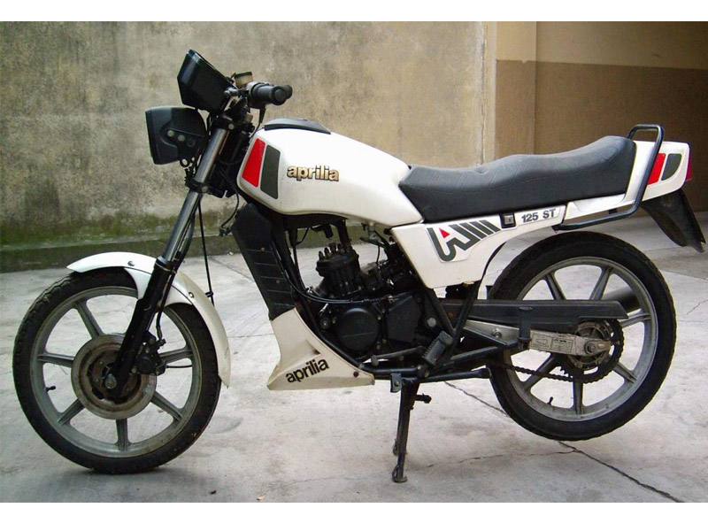 aprilia st 125