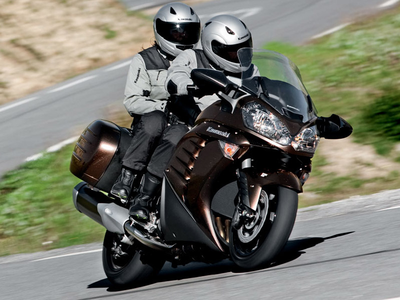 kawasaki gtr 1400