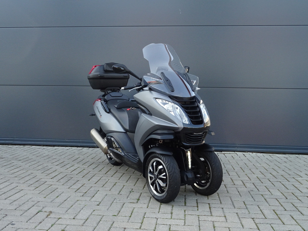 Motoroccasion.nl, Peugeot - Metropolis Rs