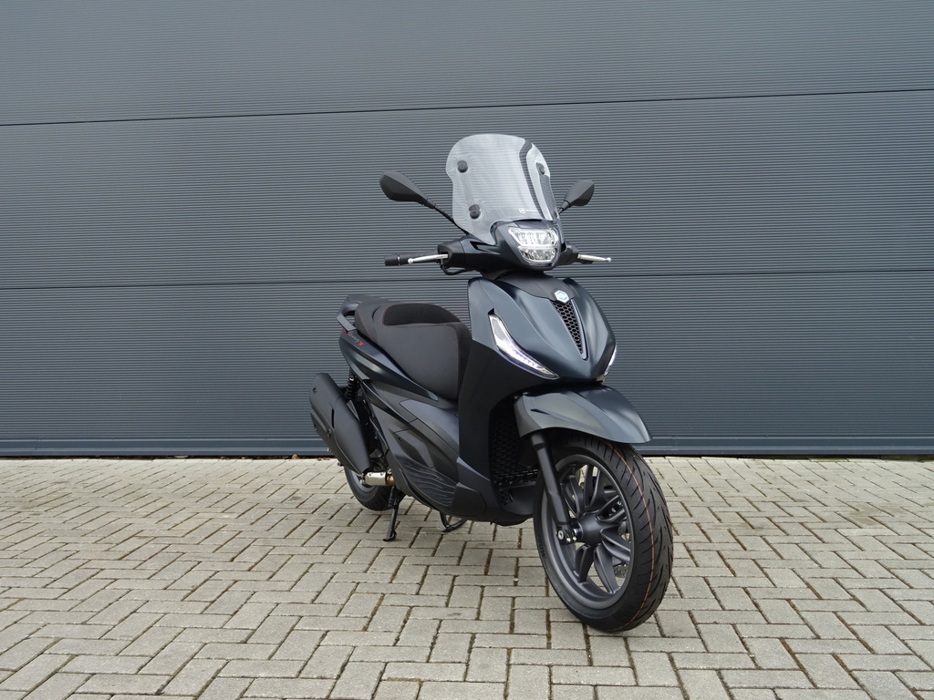 Motoroccasion.nl, Piaggio - Beverly 400