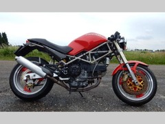 DUCATI M 900 MONSTER