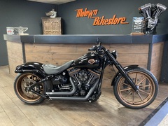 HARLEY-DAVIDSON BREAKOUT FXSB