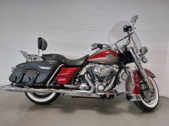 HARLEY-DAVIDSON ROAD KING CLASSIC FLHRCI