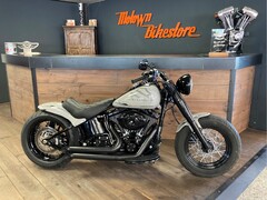 HARLEY-DAVIDSON SOFTAIL CUSTOM