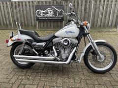 HARLEY-DAVIDSON SUPER GLIDE FXR