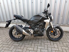 HONDA CB 300 R