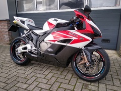 HONDA CBR 1000 RR FIREBLADE
