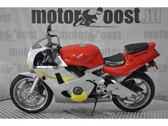 HONDA CBR 400 RR