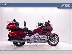 HONDA GL 1800 GOLDWING