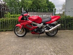 HONDA VTR 1000 F FIRESTORM