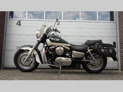 KAWASAKI VN 1500 CLASSIC