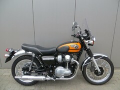 KAWASAKI W800 SPECIAL EDITION