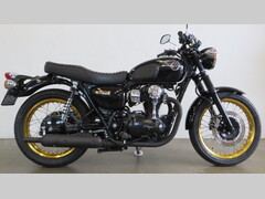KAWASAKI W800 SPECIAL EDITION
