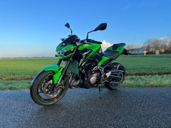 KAWASAKI Z900