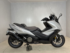 KYMCO AK 550