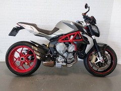 MV AGUSTA BRUTALE 800