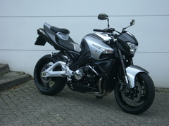 SUZUKI B KING 1300