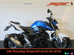 SUZUKI GSR 750 A