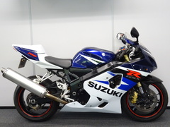 SUZUKI GSX-R 750