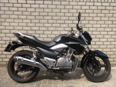 SUZUKI INAZUMA 250