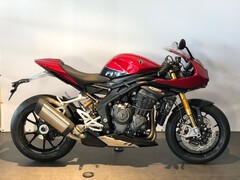 TRIUMPH SPEED TRIPLE 1200 RR