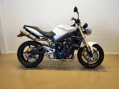 TRIUMPH STREET TRIPLE