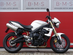 TRIUMPH STREET TRIPLE