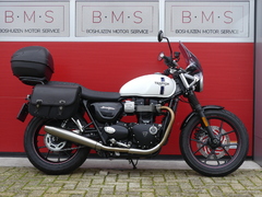 TRIUMPH STREET TWIN