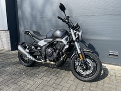 VOGE 500 AC