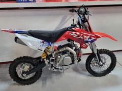 YCF PILOT F 150