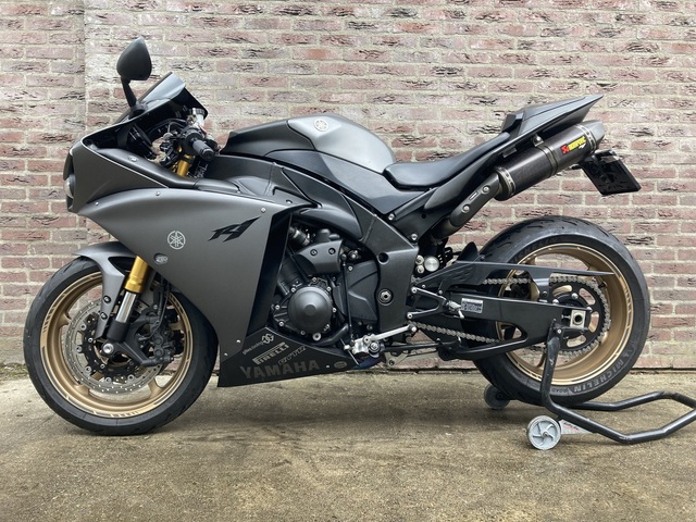 bmw - s-1000-rr