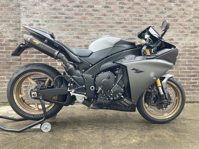 bmw - s-1000-rr