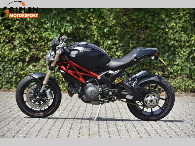 ducati - m-1100-evo