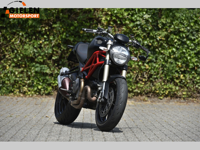 ducati - m-1100-evo