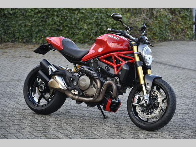 ducati - monster-1200-s