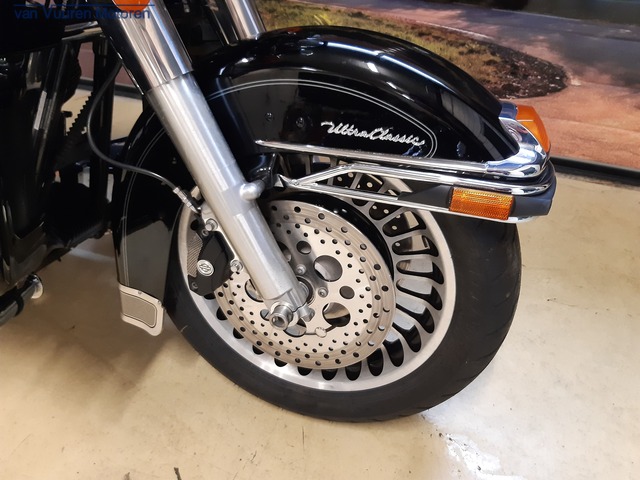 harley-davidson - electra-glide-ultra-classic-flhtcui