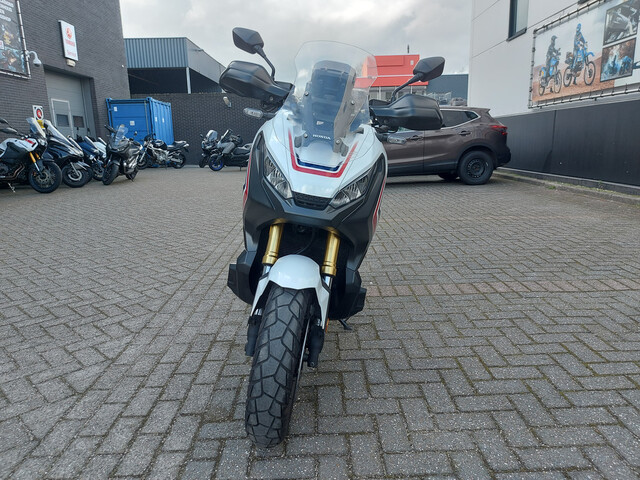 honda - x-adv