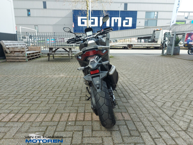 honda - x-adv
