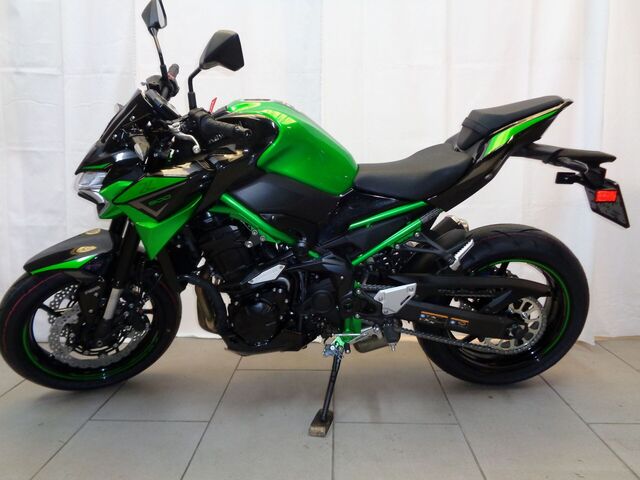 kawasaki - z900