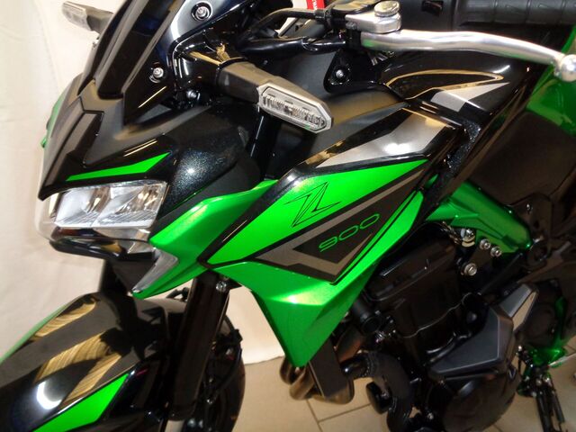 kawasaki - z900
