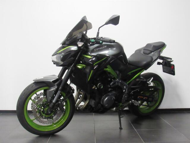 kawasaki - z900
