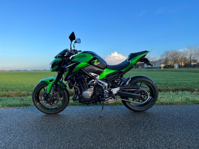 kawasaki - z900
