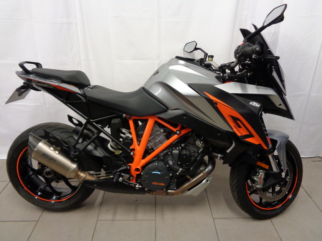ktm - 1290-super-duke-gt