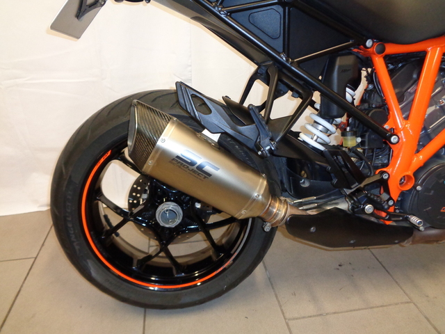 ktm - 1290-super-duke-gt