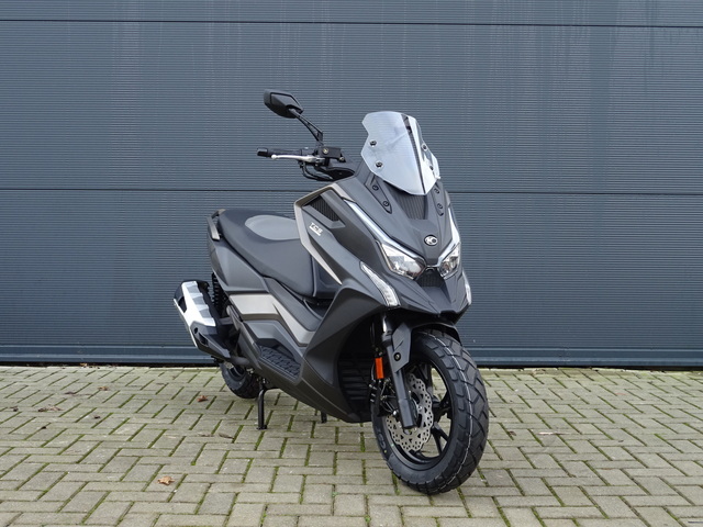 Motoroccasion.nl, Kymco - Dt X360