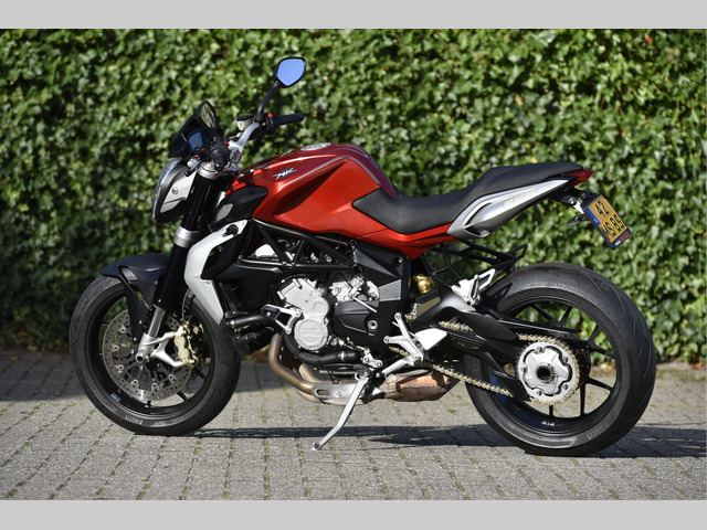 mv-agusta - brutale-800