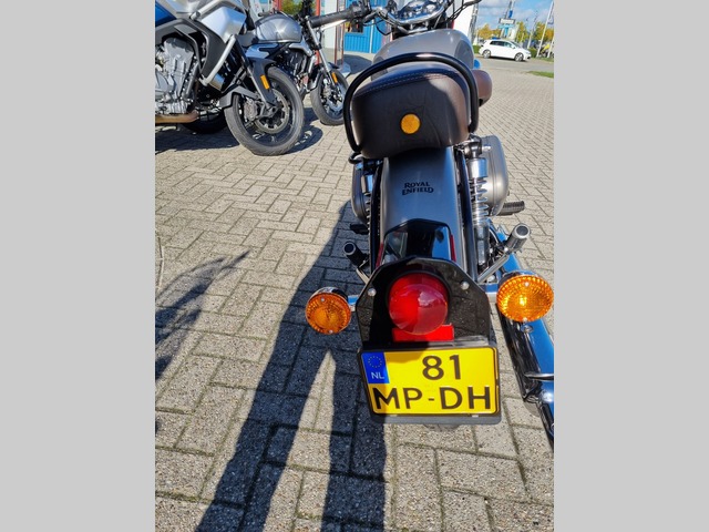 royal-enfield - classic-500