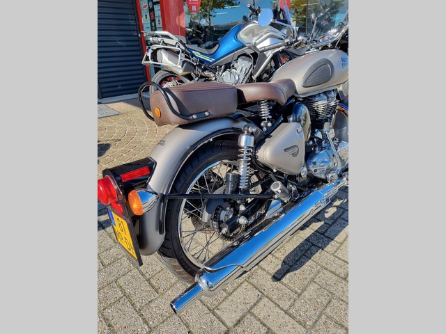 royal-enfield - classic-500