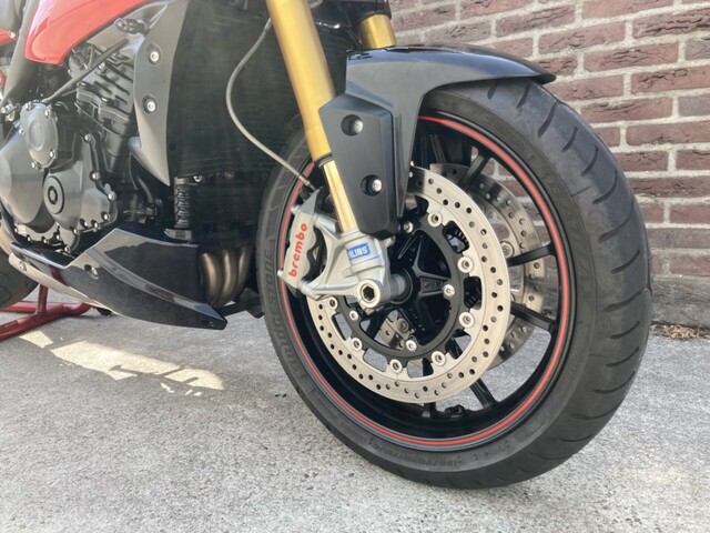 triumph - speed-triple-r